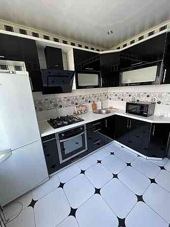 Продаж 2 кім. 9 мкрн. Лівий берег Кам`янське (Запорізька обл.)