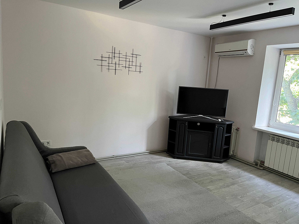 Оренда 3-кімнатної квартири Дніпробуд Кам`янське (Запорізька обл.) - зображення 2