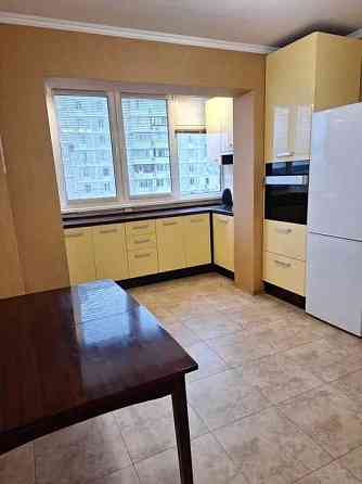 Оренда 2к квартири Святошинський М. Ушакова 14А Киев