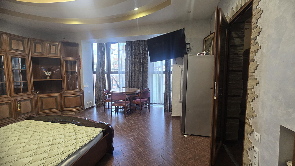 1 кім квартира, вул.Скальда (Комарова), найкраща локація  Паркомісце, Чернівці - зображення 2