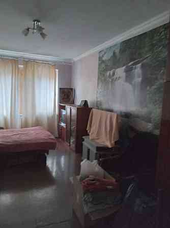 Продам 3 х комнатную квартиру расположенную на 2 этаже Одесса