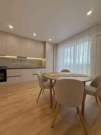 Продам сучасну однокімнатну квартиру на Щасливому. Укомплектована Рівне