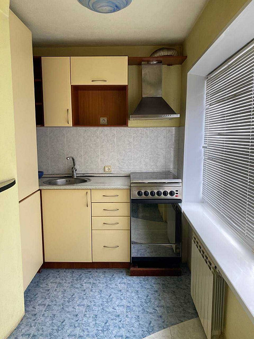 Продається 1-кімнатна квартира-студія, бул. Лесі Українки, 9. Киев - изображение 2