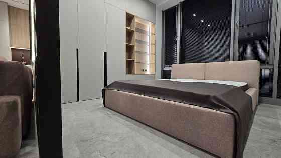 Продам 1к квартиру з дизайнерським ремонтом ЖК"МЕТРОПОЛІС Без комісії. Киев