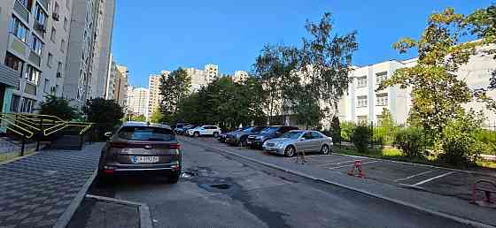 Метро Позняки 6 хв. пішки Григоренка  38 А Скандинавська гімназія Киев