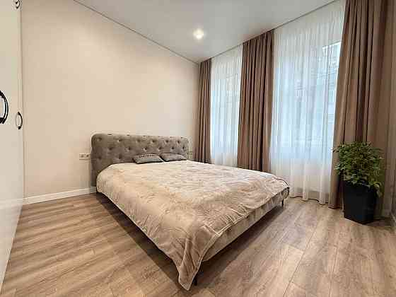 Перша здача! 2 кім. квартира по вул. Л. Українки Львов