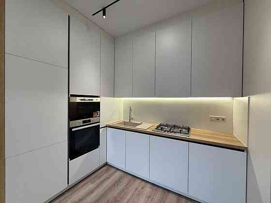 Перша здача! 2 кім. квартира по вул. Л. Українки Львов