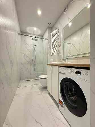 Перша здача! 2 кім. квартира по вул. Л. Українки Львов