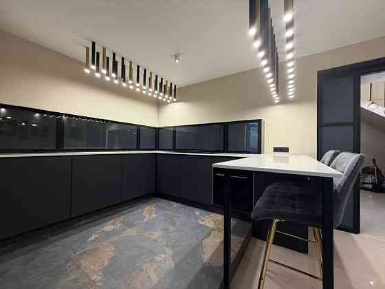 ПРОДАЖ квартири 177 м2,правий берег,Іллєнка 83Д Киев