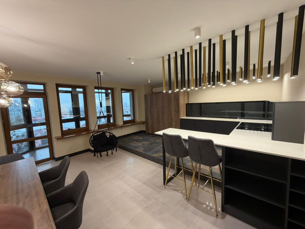 ПРОДАЖ квартири 177 м2,правий берег,Іллєнка 83Д Киев - изображение 1