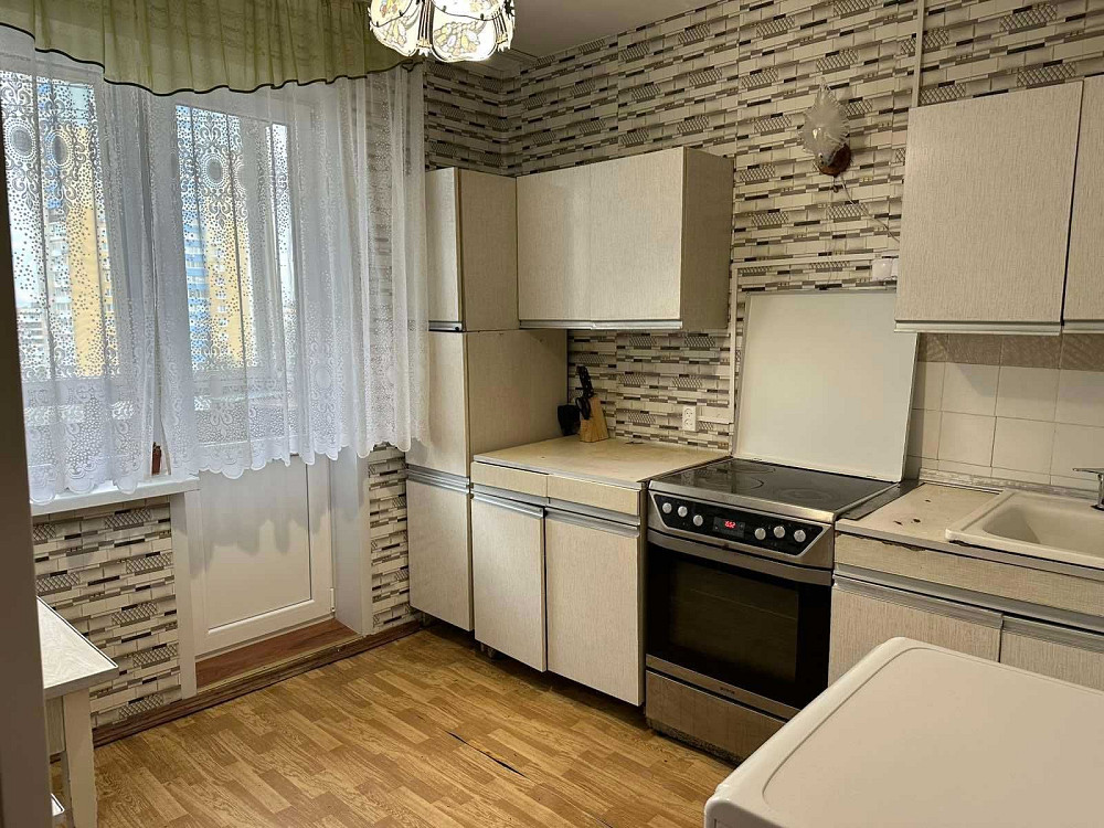 Здамо 2 кімнатну біля ст.М. "Героїв Дніпра" Киев - изображение 1