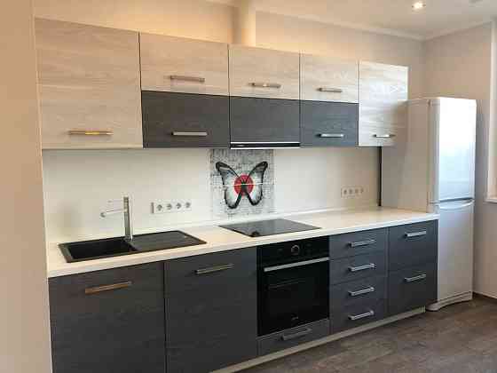 Здановської 50/2 продаж затишноі сучасноі квартири. Без % Киев