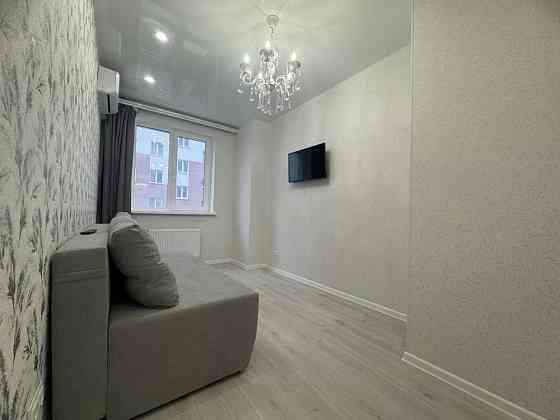Тепла й стильна квартира біля метро — заїжджай і живи! Харків