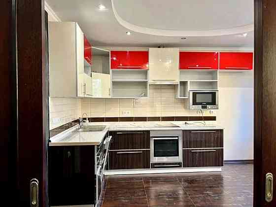 Простора та світа 3-к квартира з якісним ремонтом вул. Лісківська 16 Киев