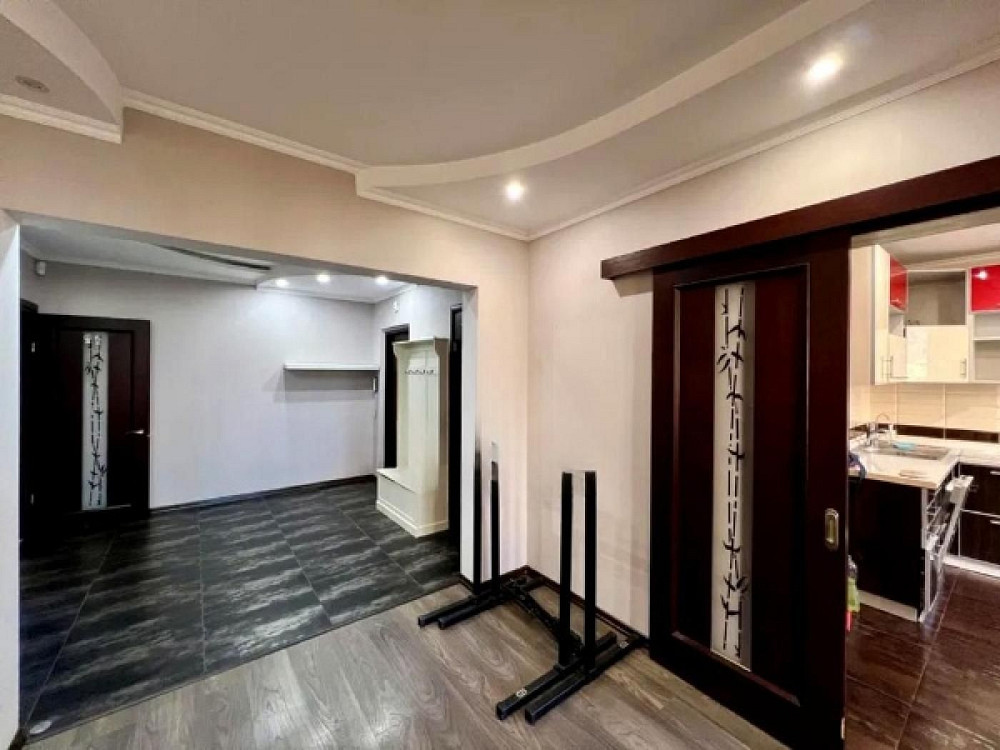 Простора та світа 3-к квартира з якісним ремонтом вул. Лісківська 16 Киев - изображение 4