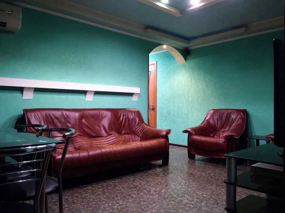 Аренда 3х-комнатной квартиры. Центр, район площади Фестивальной Запорожье - изображение 1