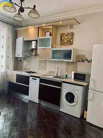 Продам 2-кімнатну квартиру з в "сталінці" вул.Італійська / Жуковського Одесса