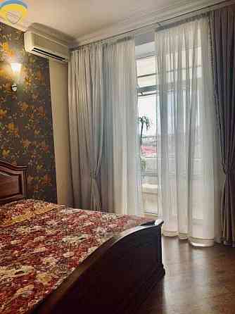 Продам 2-кімнатну квартиру з в "сталінці" вул.Італійська / Жуковського Одесса