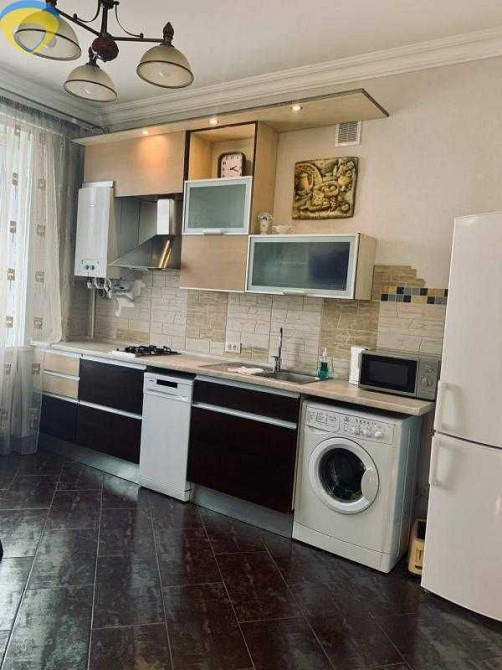 Продам 2-кімнатну квартиру з в "сталінці" вул.Італійська / Жуковського Одесса - изображение 1