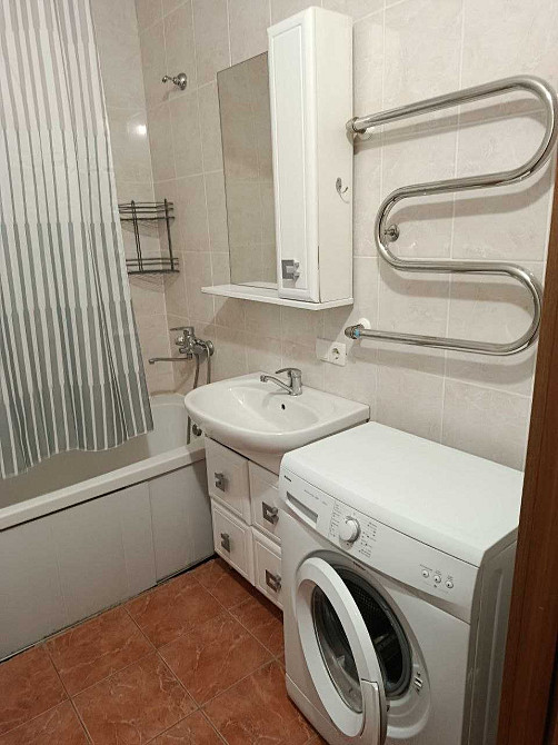 Затишна квартира в ЖК Мегасіті вул. Харківське шосе 19а Киев - изображение 7