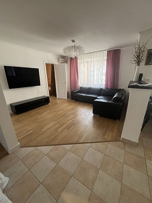 Чудова 4 кімнатна квартира, просп. Чорновола! Львов - изображение 1