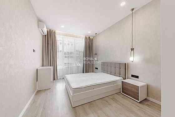 є генератор АКТУАЛЬНА квартира ЖК Ярославів Град Шевченківській ЦЕНТР Киев