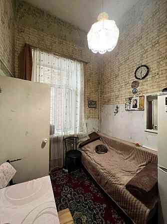 продам коммунальную квартиру, центр, 2 комнаты Дніпро