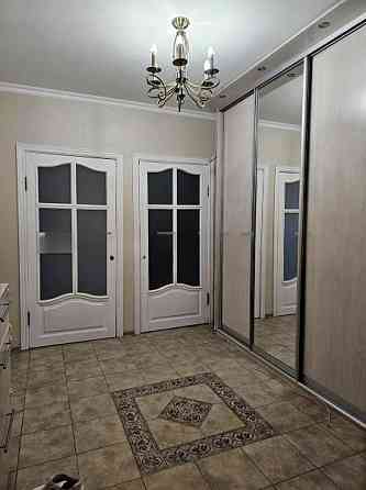 Чудова пропозиція! 3-к квартира вул. Рональда Рейгана 30-А Киев