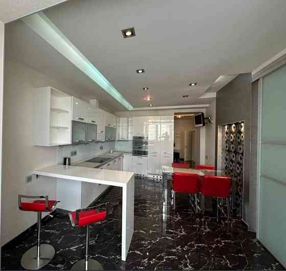 Сдам просторную 4К квартиру для семьи на проспекте Науки(Гагарина)23 Днепр