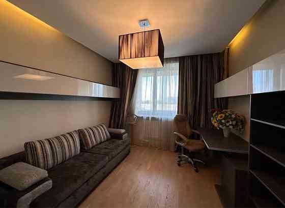 Сдам просторную 4К квартиру для семьи на проспекте Науки(Гагарина)23 Днепр