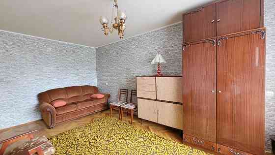 Дністровська вул. 19. Метро Шулявська ТРЦ "Більшовик" Киев