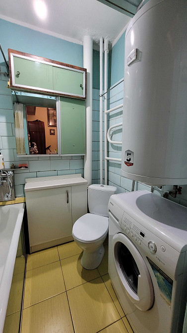 Дністровська вул. 19. Метро Шулявська ТРЦ "Більшовик" Київ - зображення 6