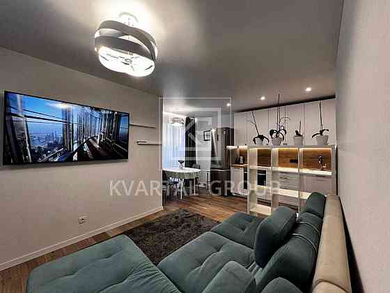 Кухня-гостьова та 3 окремі кімнати. Площею 69м2. Центральний Преміум. Ірпінь