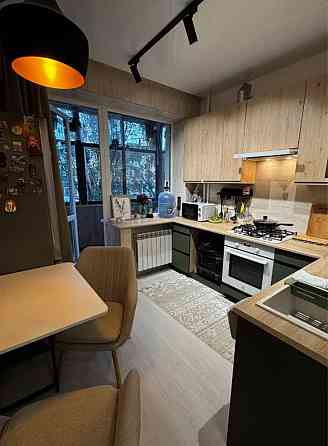 Продається простора 1-кімнатна кварти| Січеславська Набережна| Центр Дніпро