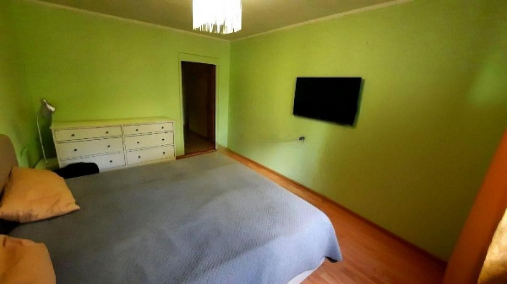 Простора 2-кімнатна квартира 74 м² вул. Вишняківська 5-Б Киев - изображение 2