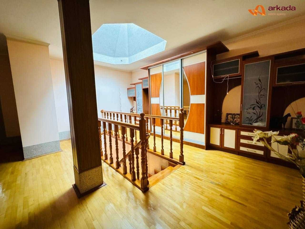 Продаж елітної дворівневої квартири у самому центрі Івано-Франківська Івано-Франківськ - зображення 4