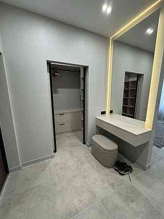 Затишна 1-к Квартира з Дизайнерським Ремонтом Киев