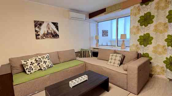 Центр. вул. О. Кониського (Тургенівська), 67. Без комісії Киев