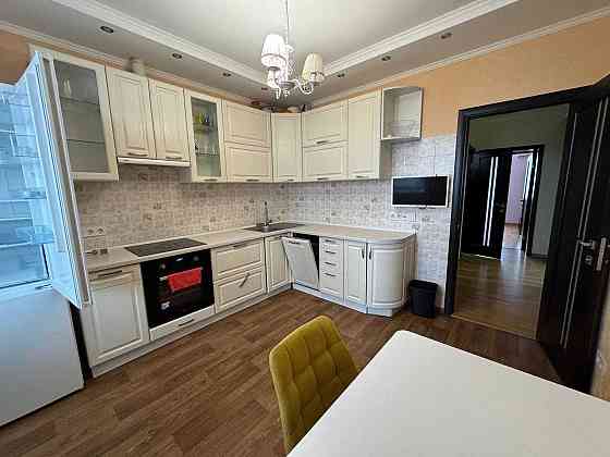 Простора Євро 3кк 602м2, оформлення 2%, ЦЕНТР Буча