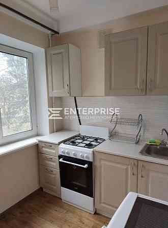 Продаж 1к. квартири метро Чернігівська, вул.Братиславська Киев