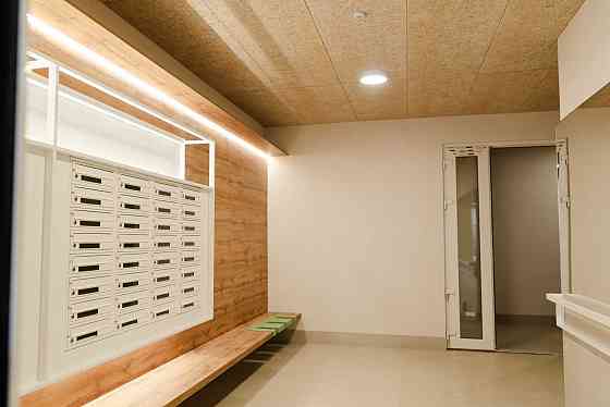 2к квартира з кухнею-студіо та власним ПАТІО Крихівці