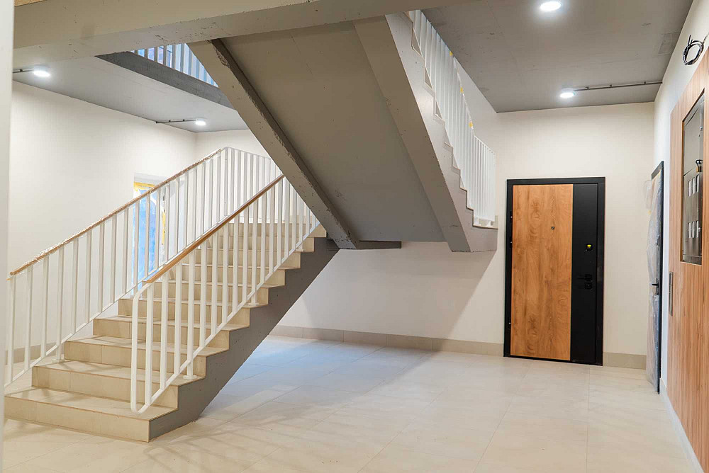 2к квартира з кухнею-студіо та власним ПАТІО Криховцы - изображение 3