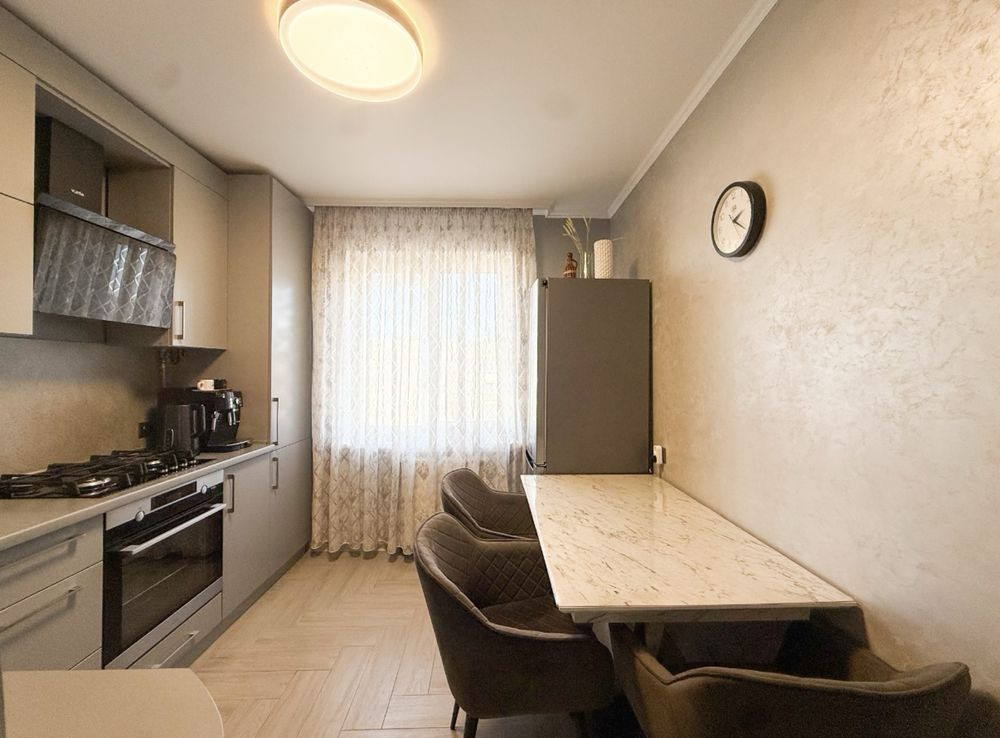 Продаж 2к квартири вул. І.Зріні Мукачево - зображення 2