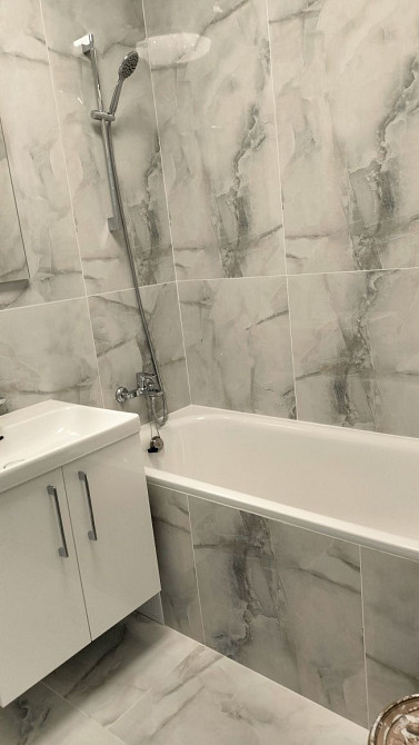 Квартира з новим ремонтом та газом. Буча - зображення 8