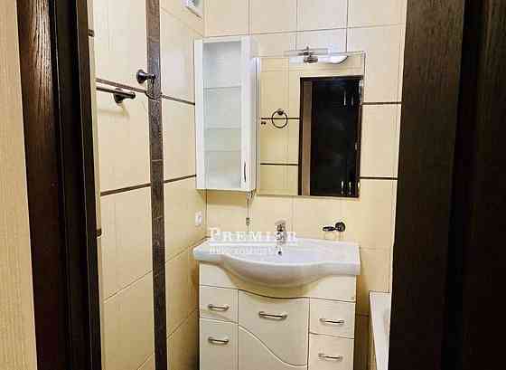 4 комнатная квартира 80 м2 с Ремонтом Кирпичный дом ул.Ильфа и Петрова Одесса