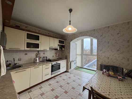 4 комнатная квартира 139м Море Кирпичный дом Закрытая территория Одесса