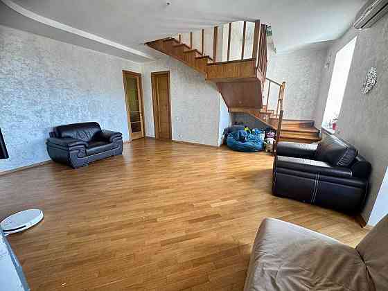 Продаж 6к квартири вулиця М. Шнеєрсона (Мініна) кірова поля парк Глоби Дніпро