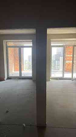 Квартира в центрі міста з терасою і видом на парк. Ірпінь