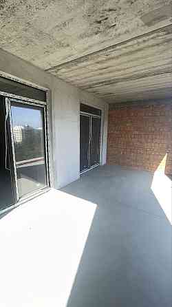 Квартира в центрі міста з терасою і видом на парк. Ірпінь