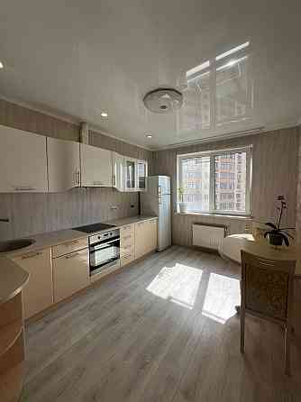 Однокімнатна в 30 Перлині на Сахарова Крижанівка